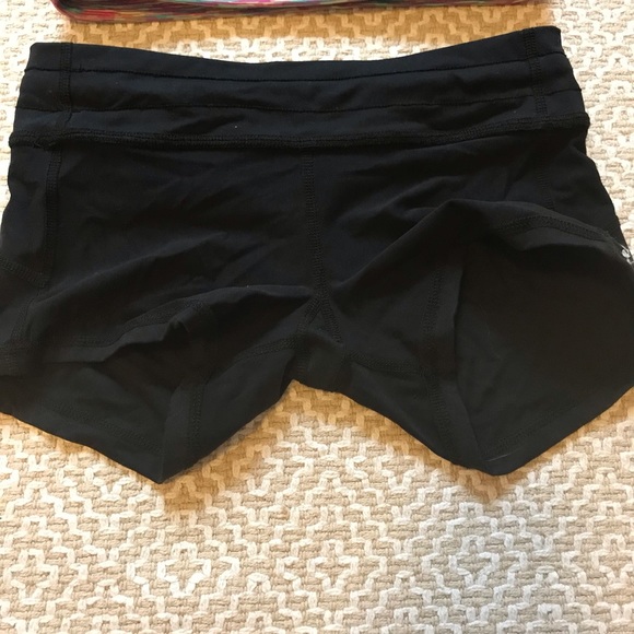 Tonic Hot Yoga Outfit - Top Small/Bottom XS - Picture 4 of 8